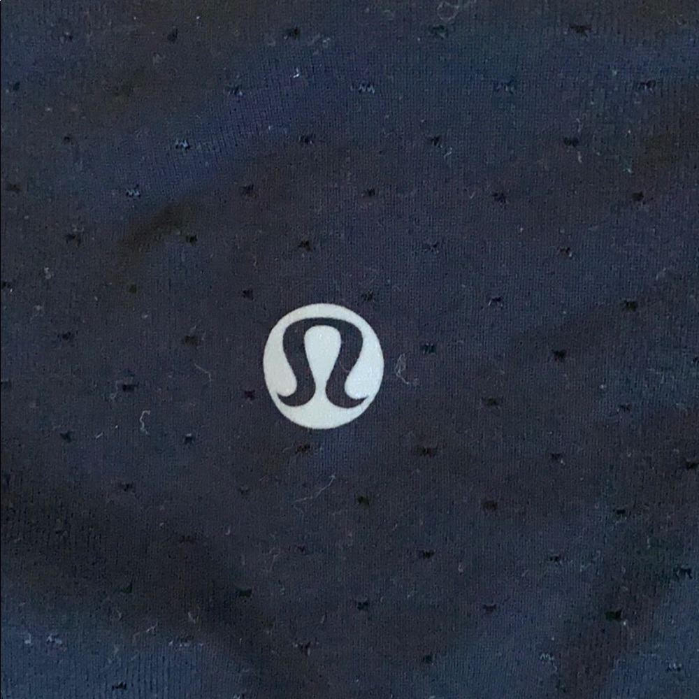 Lululemon perforated black leggings
